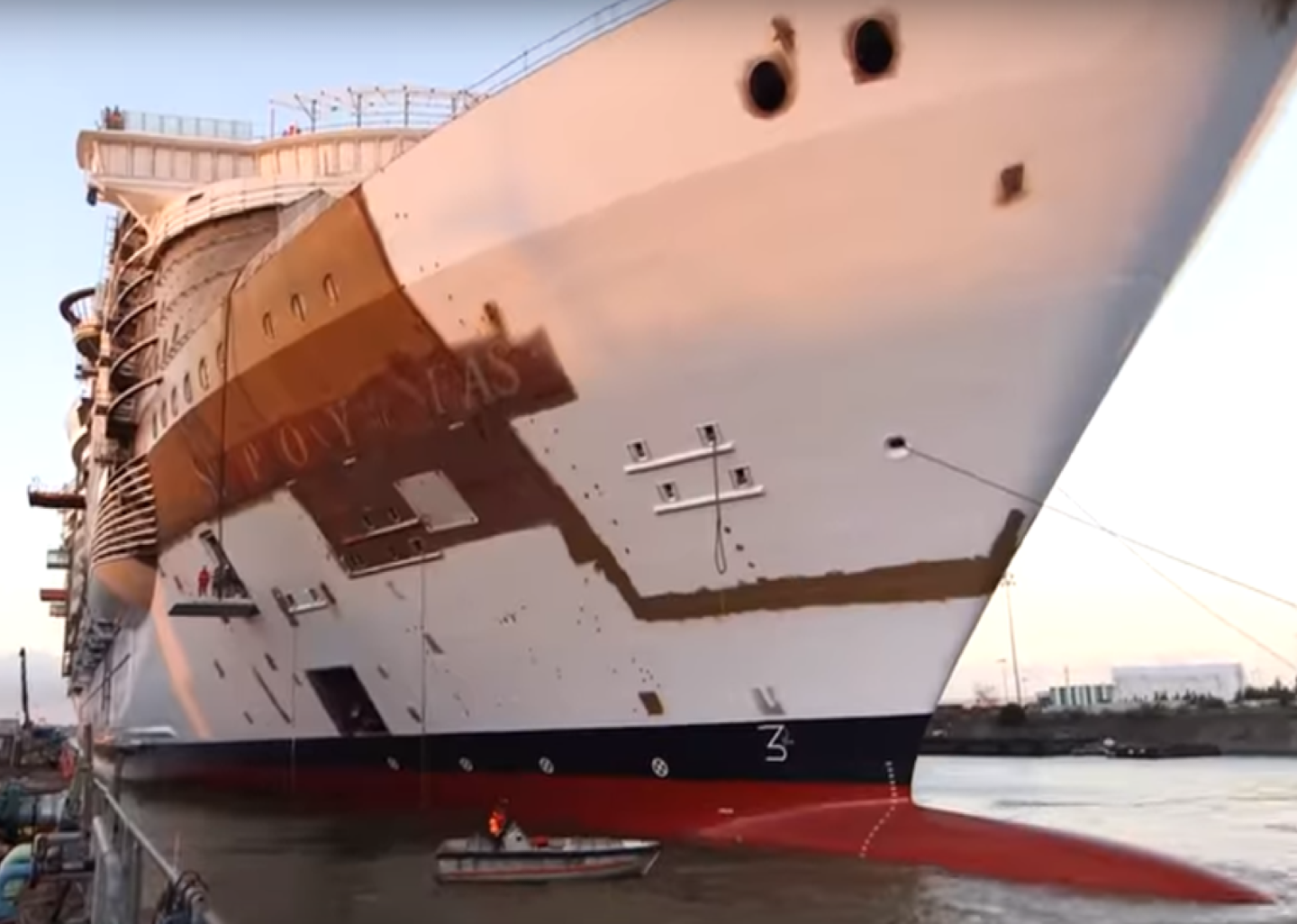 Royal Caribbean builds the largest cruise ship in the world